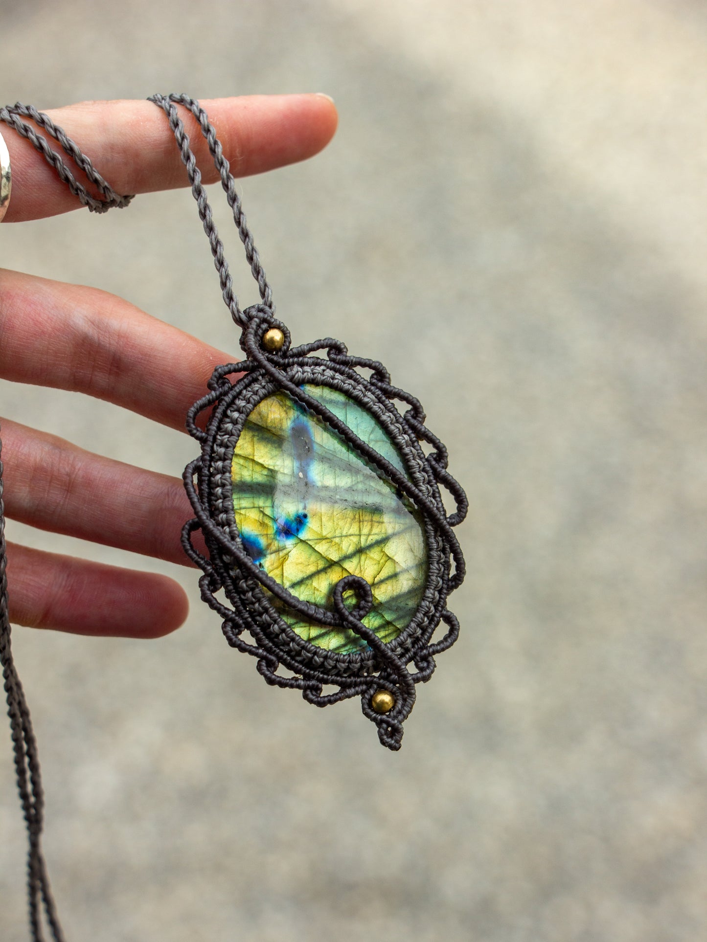 Labradorite macrame necklace