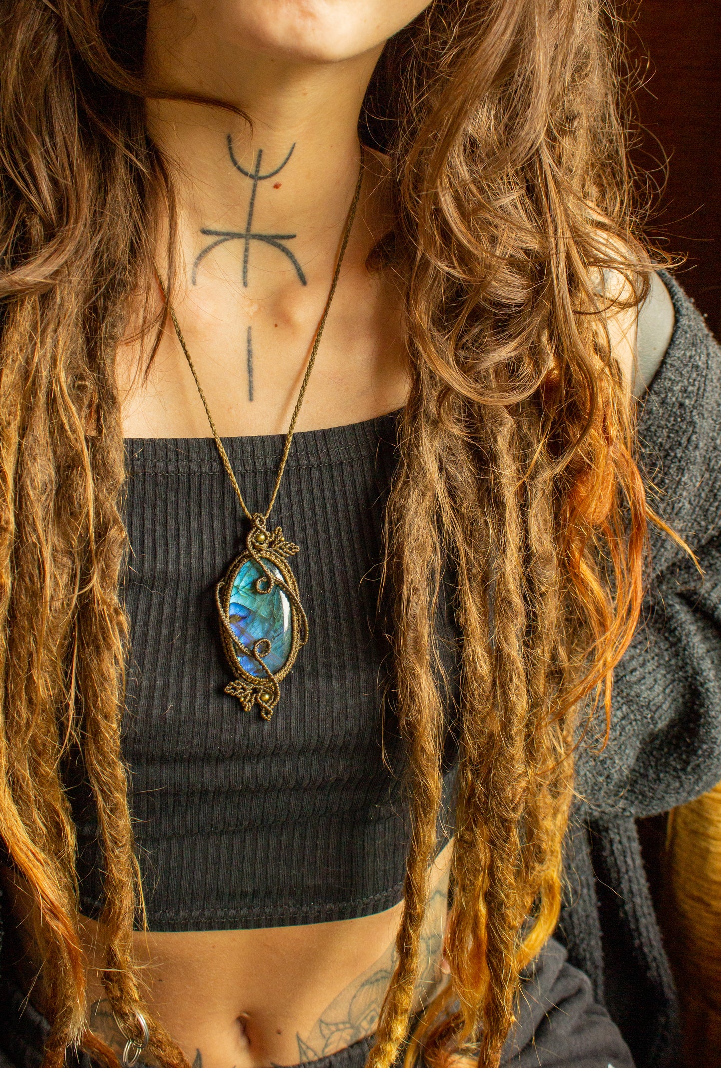 Alice • Labradorite macrame necklace