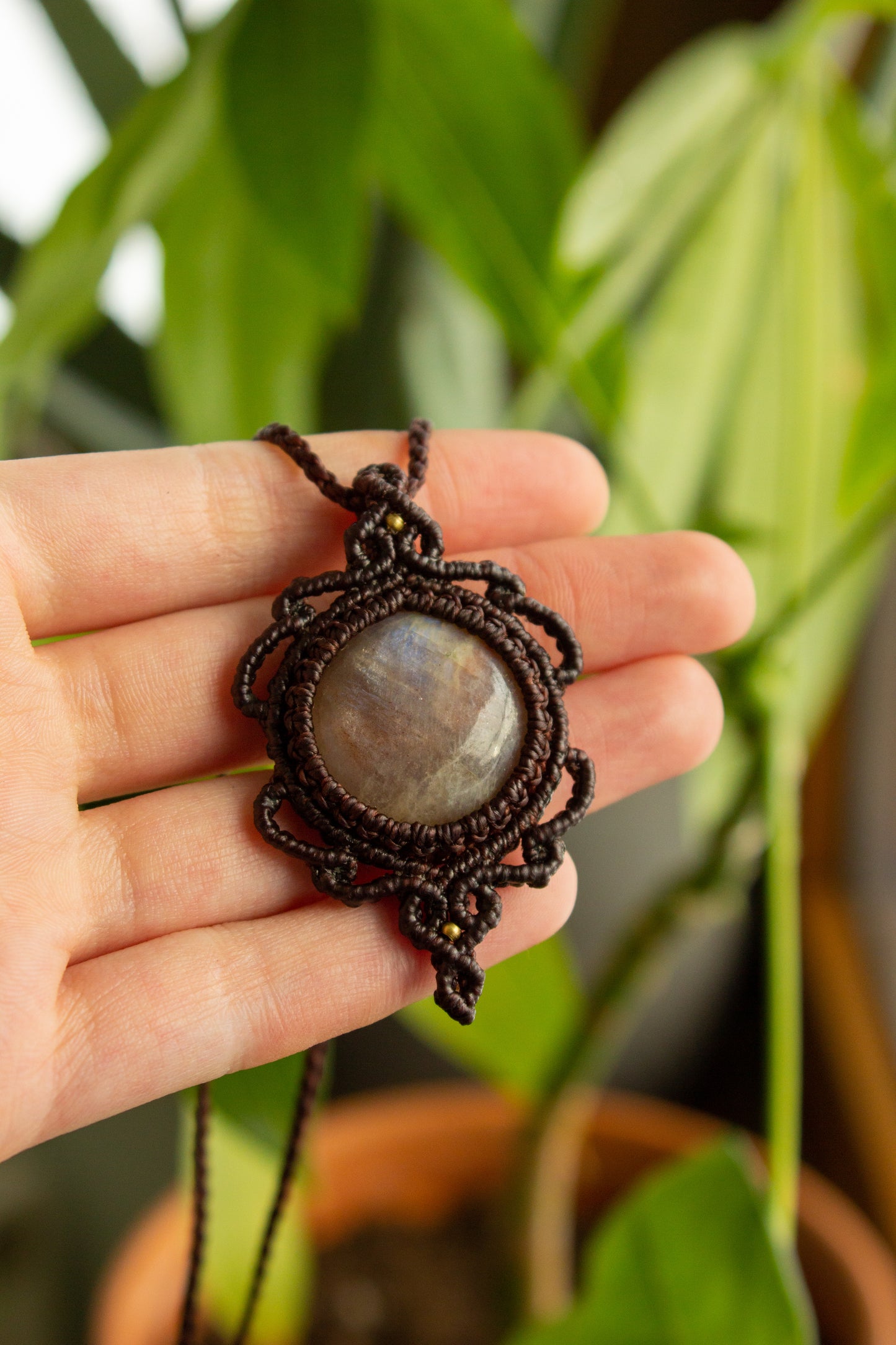 Aylin • Belomorite macrame necklace