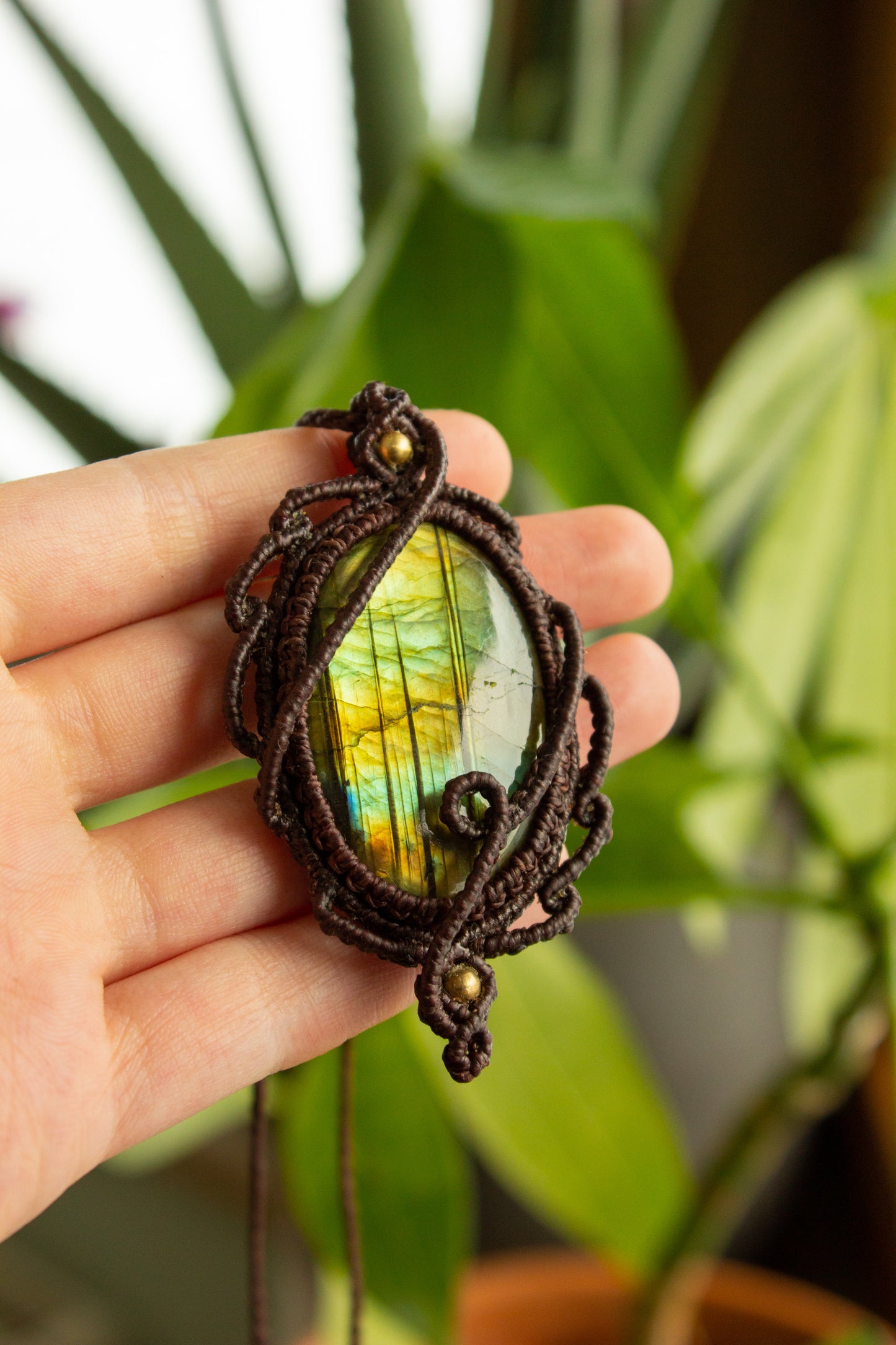 Athena • Labradorite macrame necklace