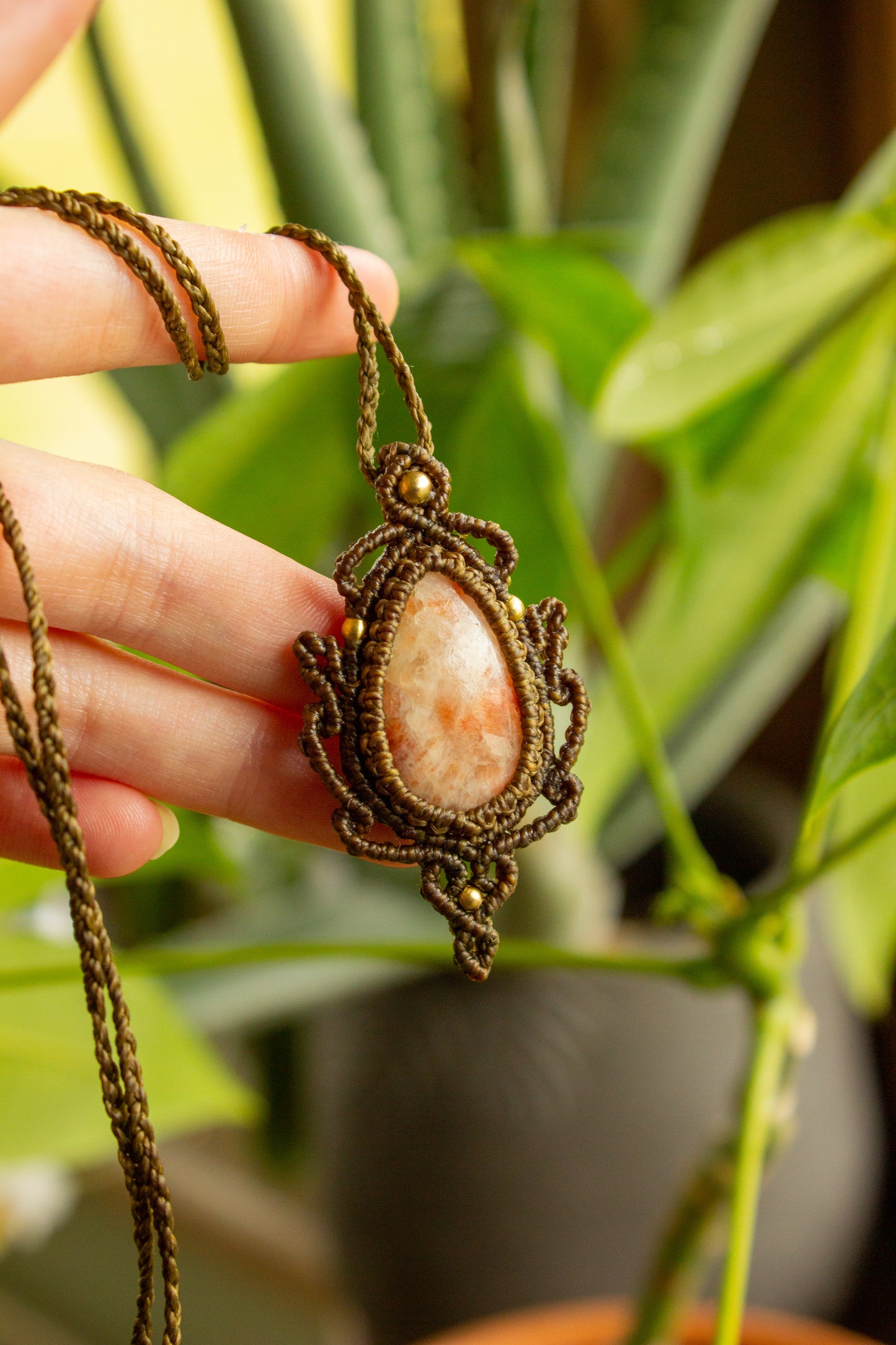 Calamba • Sunstone macrame necklace