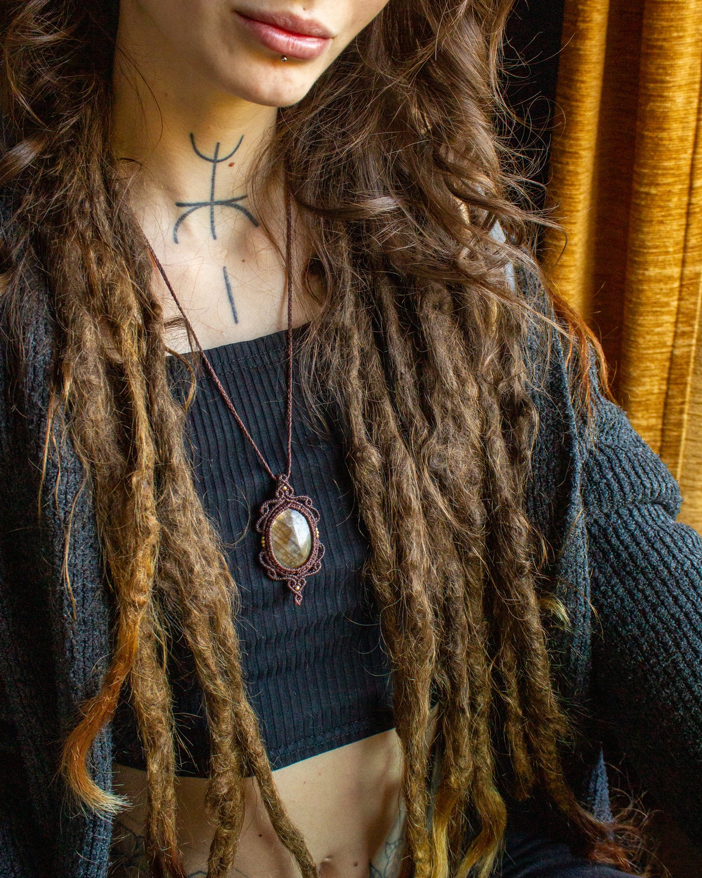 Limon • Labradorite macrame necklace
