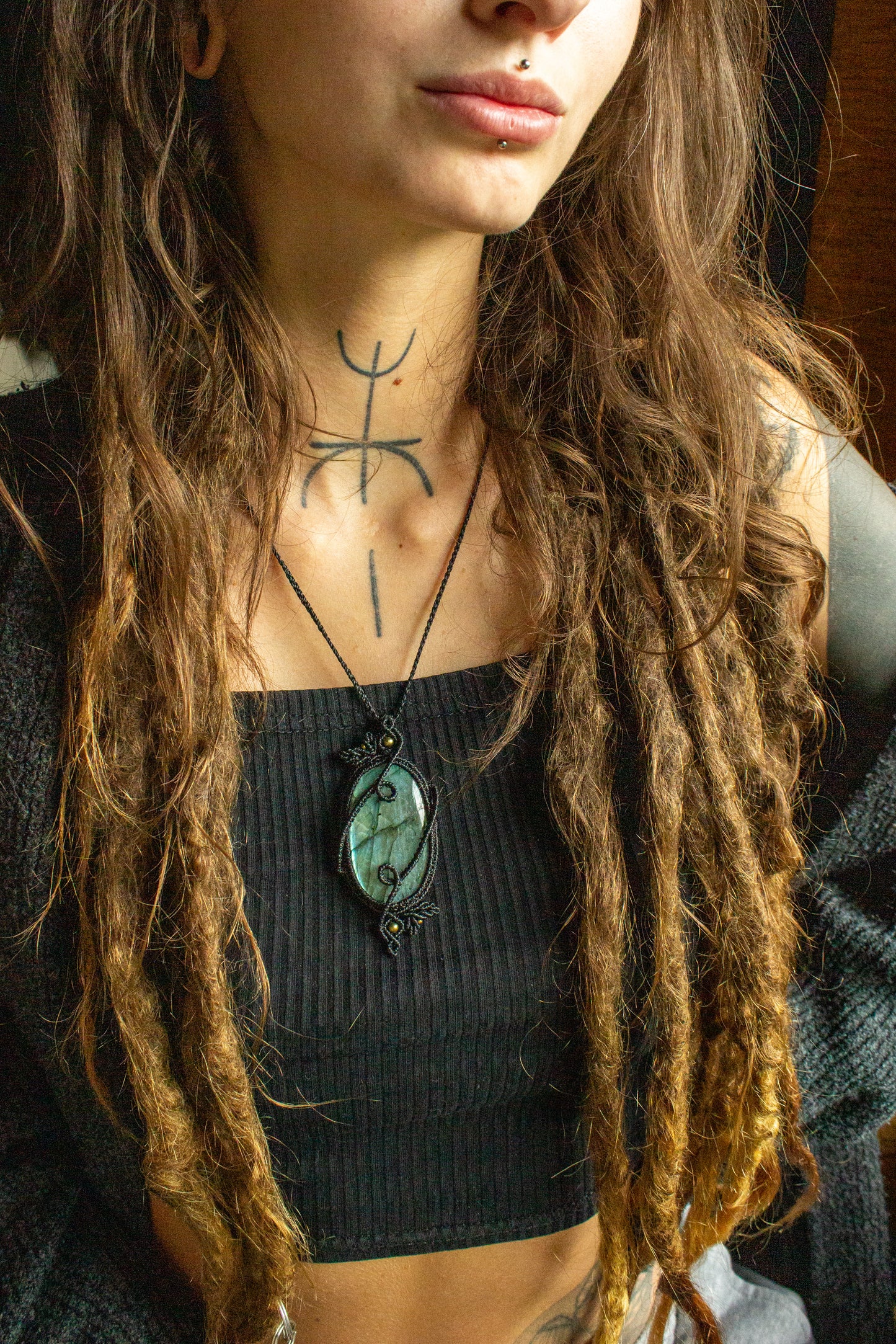 Enola • Labradorite macrame necklace