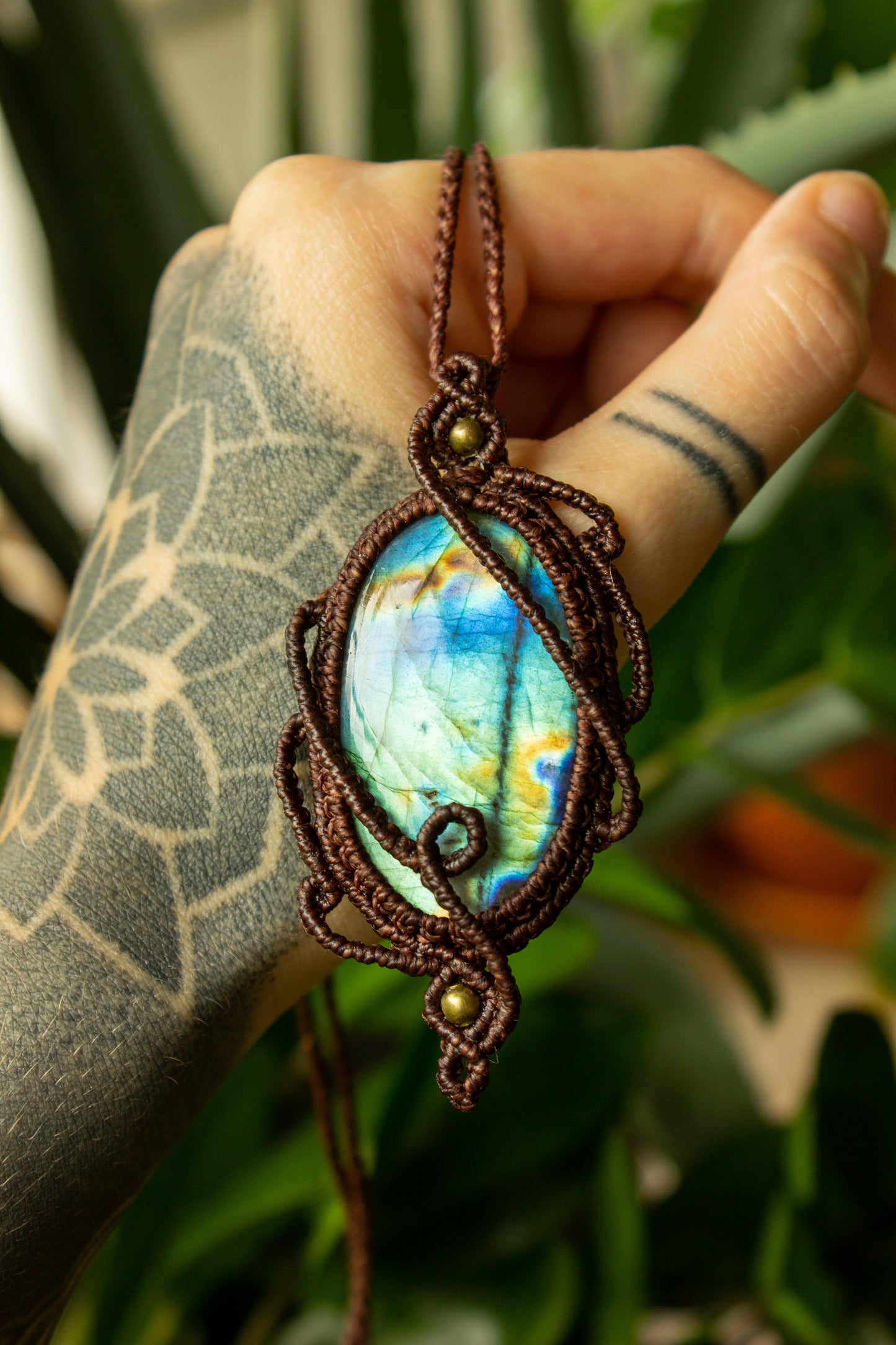 Lydia • Labradorite macrame necklace