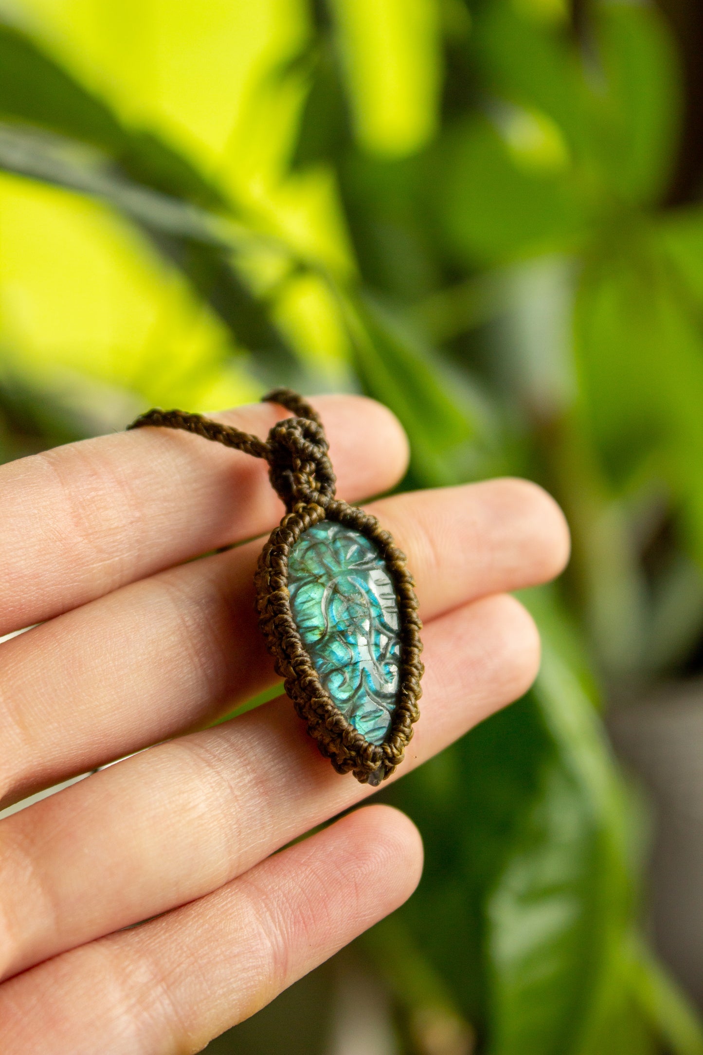 Mae • Carved Labradorite macrame necklace