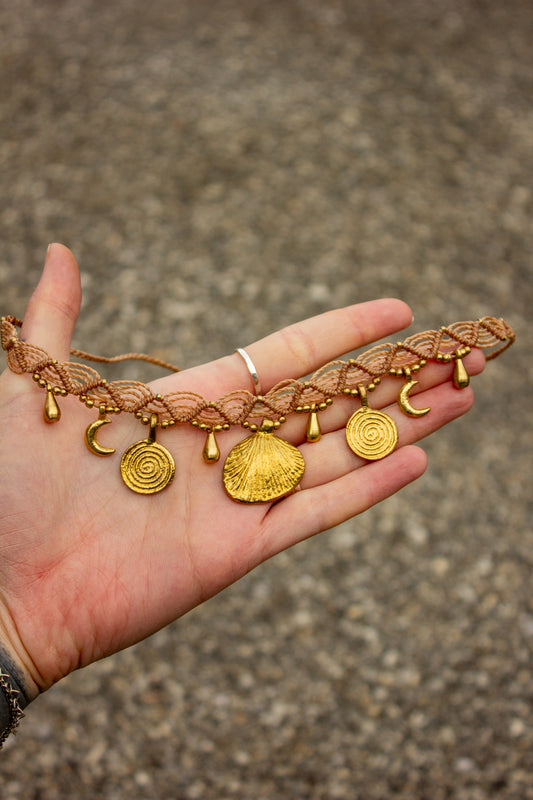 macrame & brass necklace