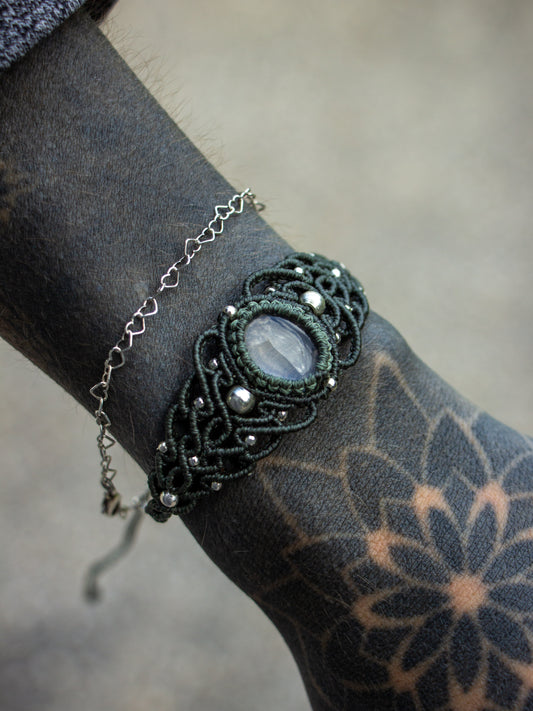 Quartz bracelet