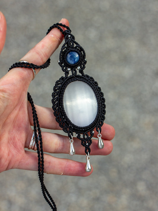 Kyanite & Selenite macrame necklace
