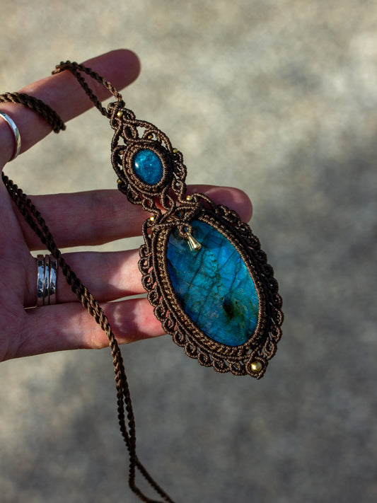 Apatite & Labradorite macrame necklace
