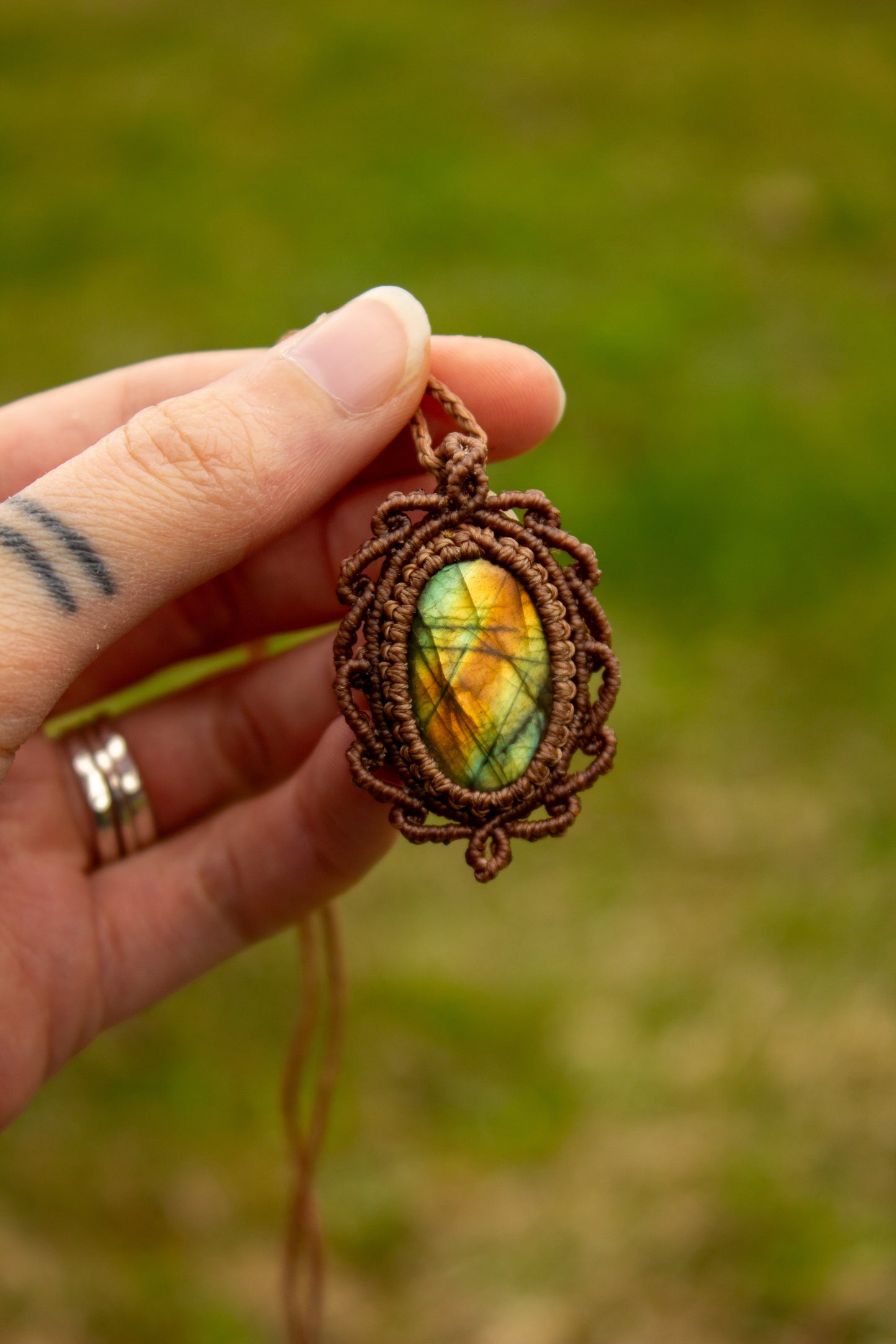 Labradorite • macrame necklace
