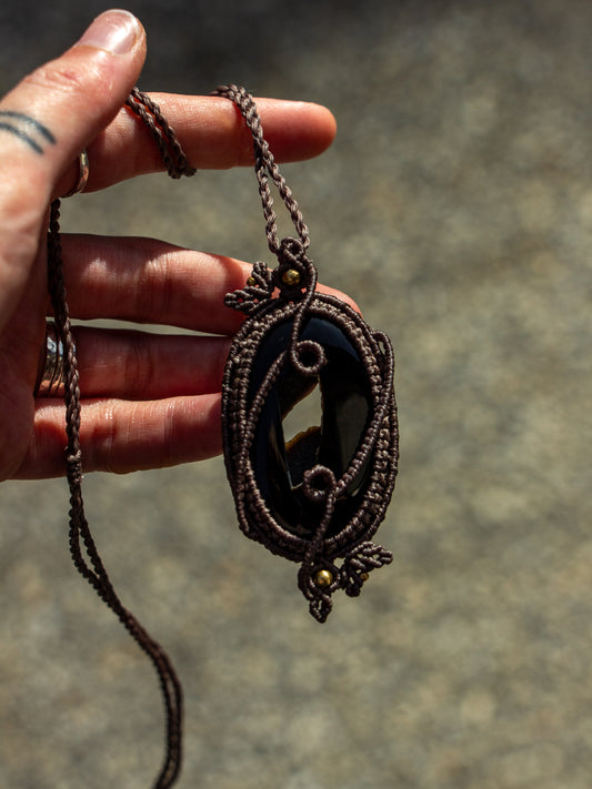 Druzy Onyx macrame necklace