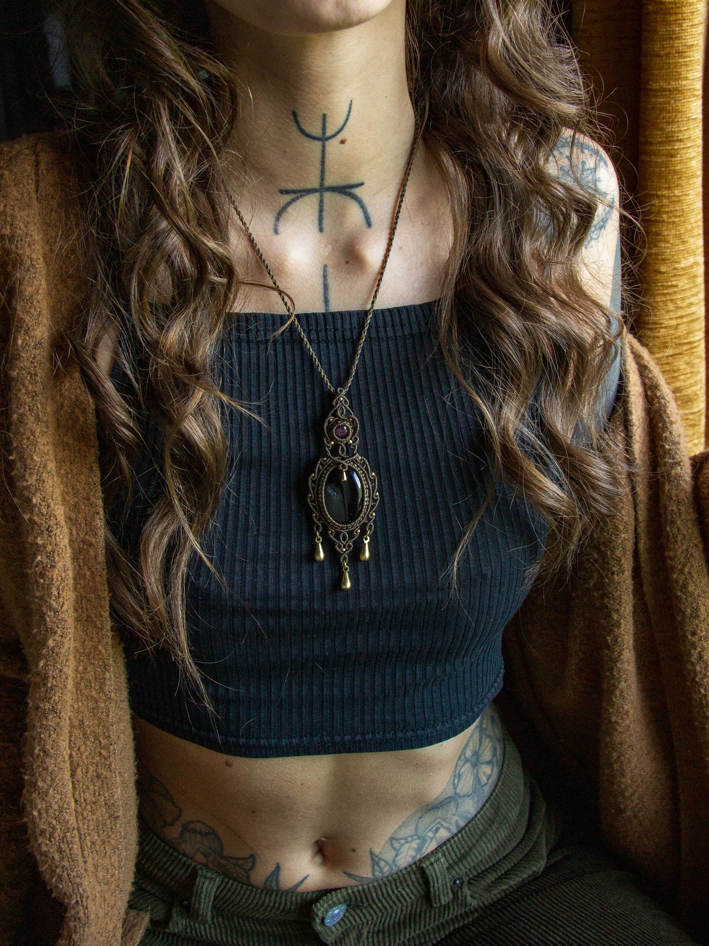 Star Ruby & Druzy Onyx macrame necklace