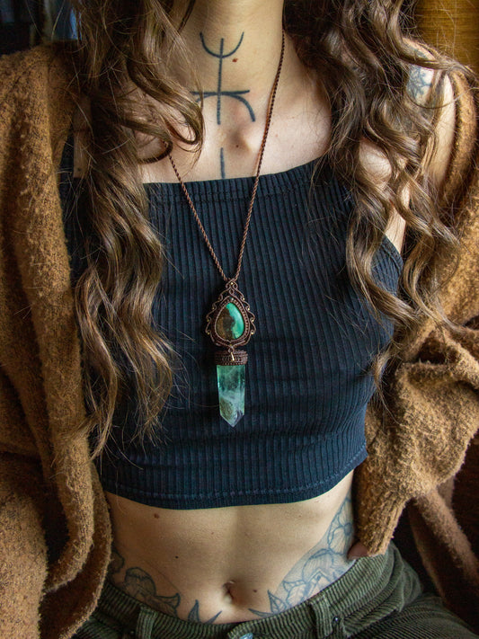 Chrysoprase & Fluorite macrame necklace