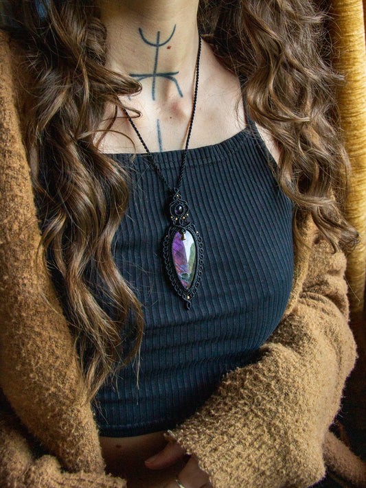 Amethyst & Labradorite macrame necklace