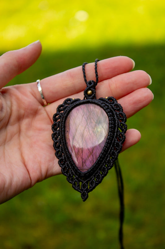 Labradorite macrame necklace