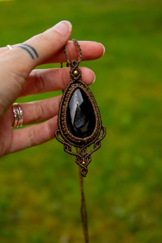 Druzy Onyx macrame necklace