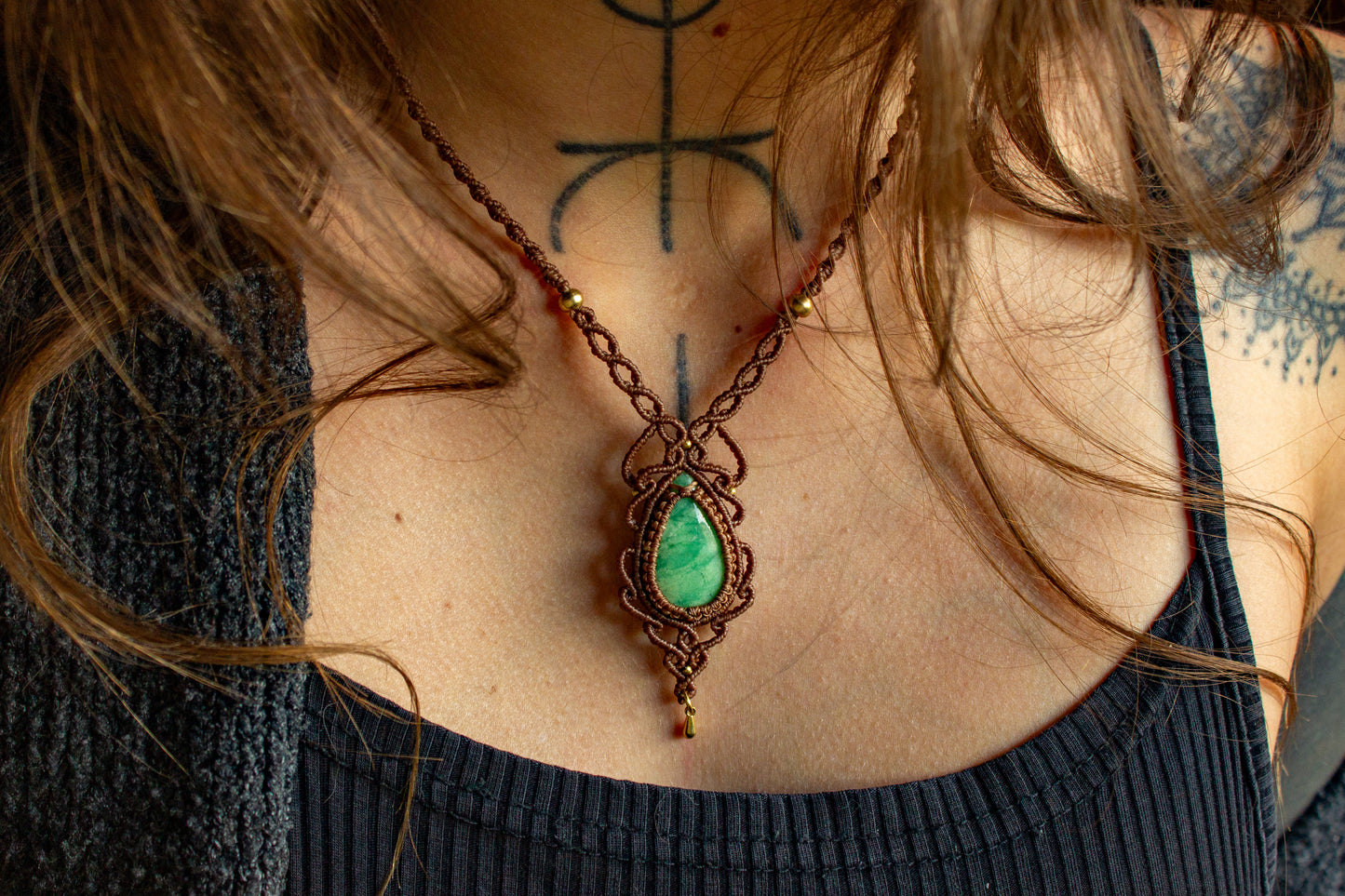 Chrysoprase macrame necklace