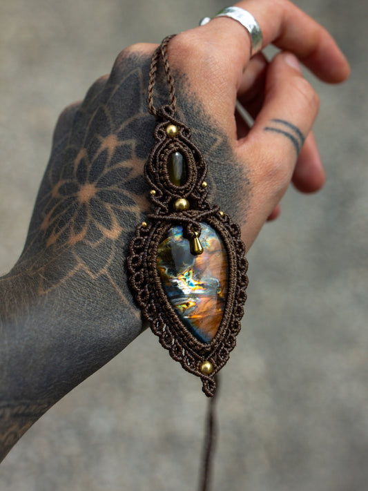 Labradorite & Cat's Eye necklace