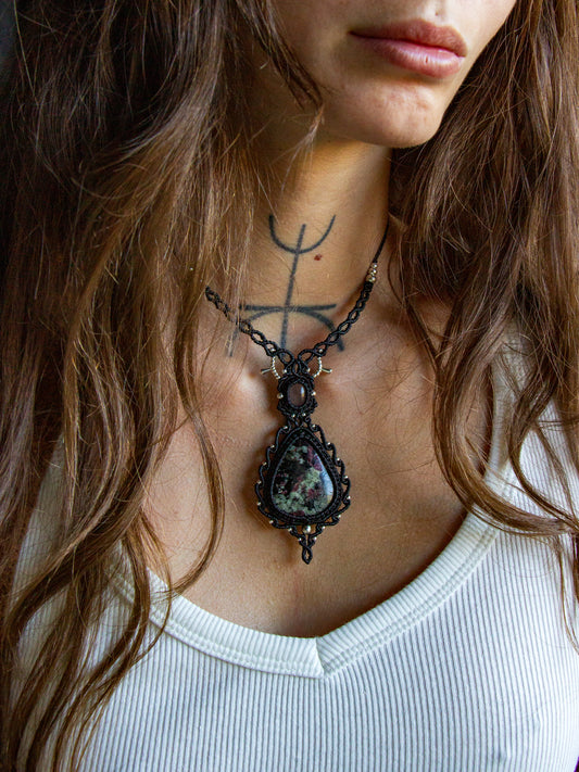 Rose Quartz & Eudialyte macrame necklace