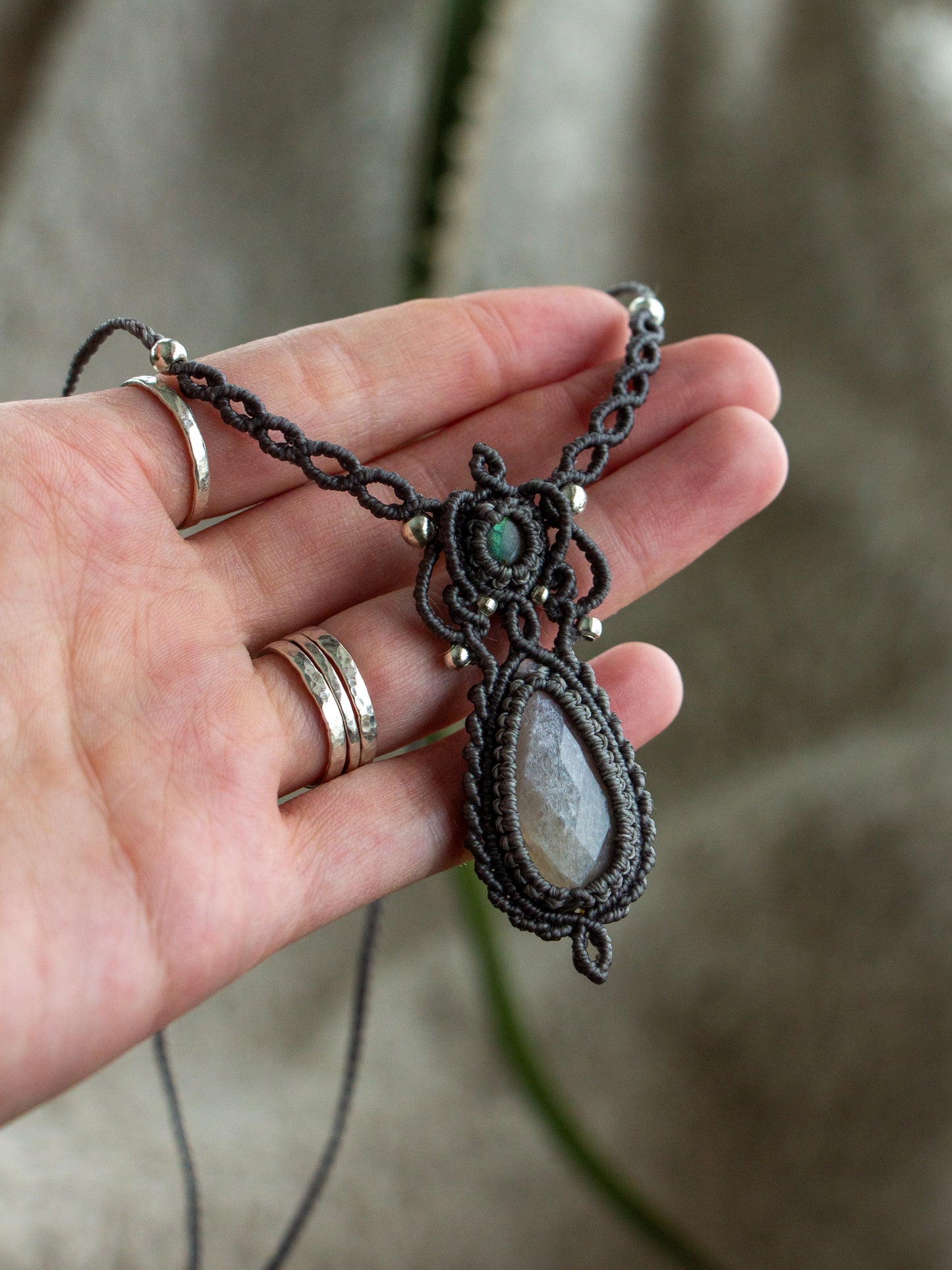 Labradorite & Grey Moonstone macrame necklace