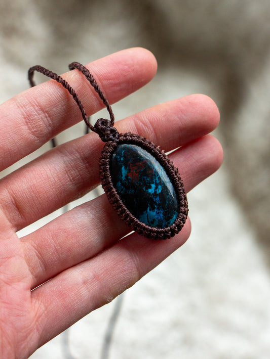 ~ affordables ~ simple macrame necklace