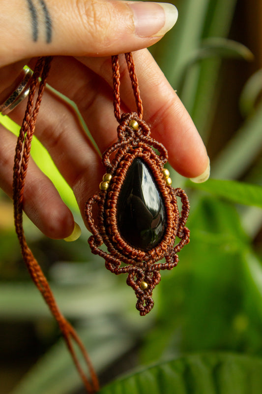 Hue • Black Onyx macrame necklace