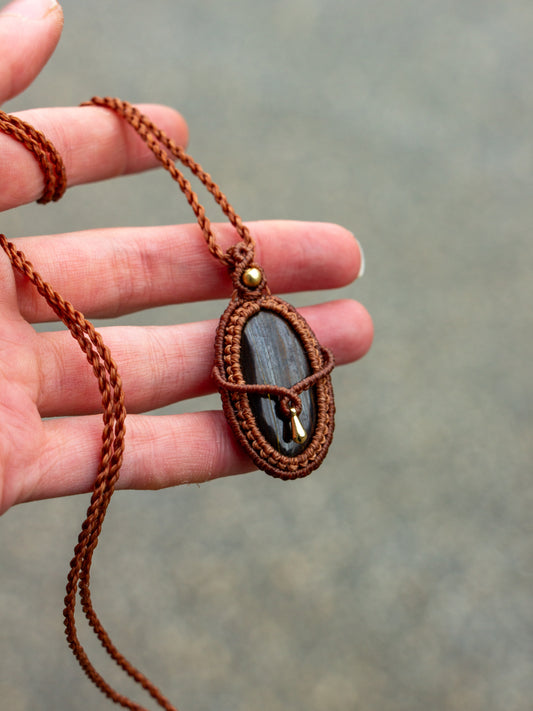 ~ affordables ~ Tiger Iron necklace