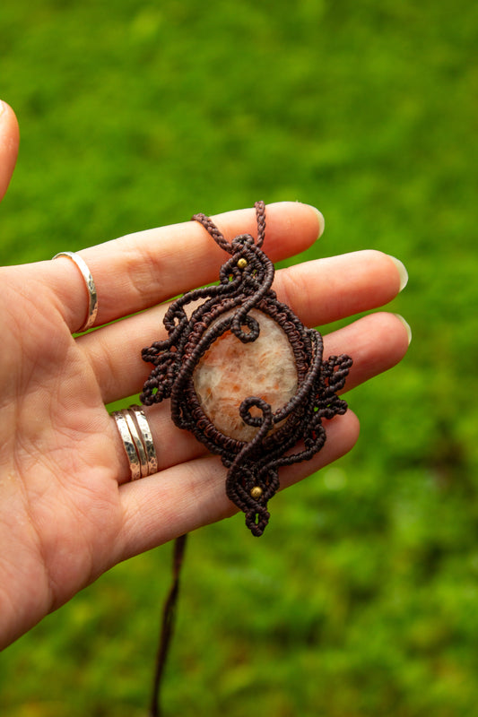 Sunstone • macrame necklace
