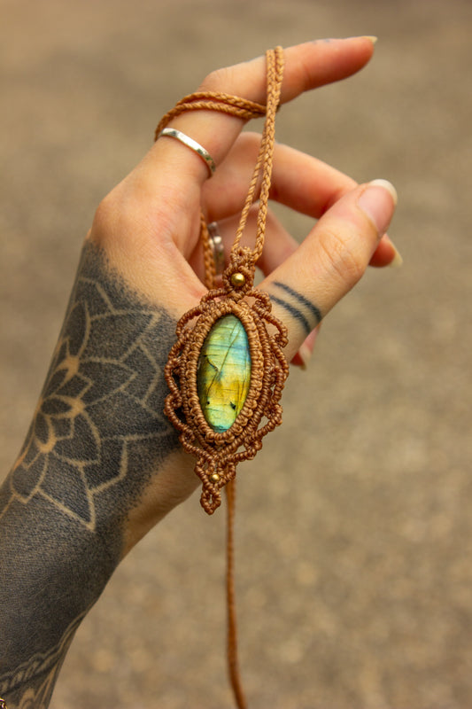 Labradorite • macrame necklace