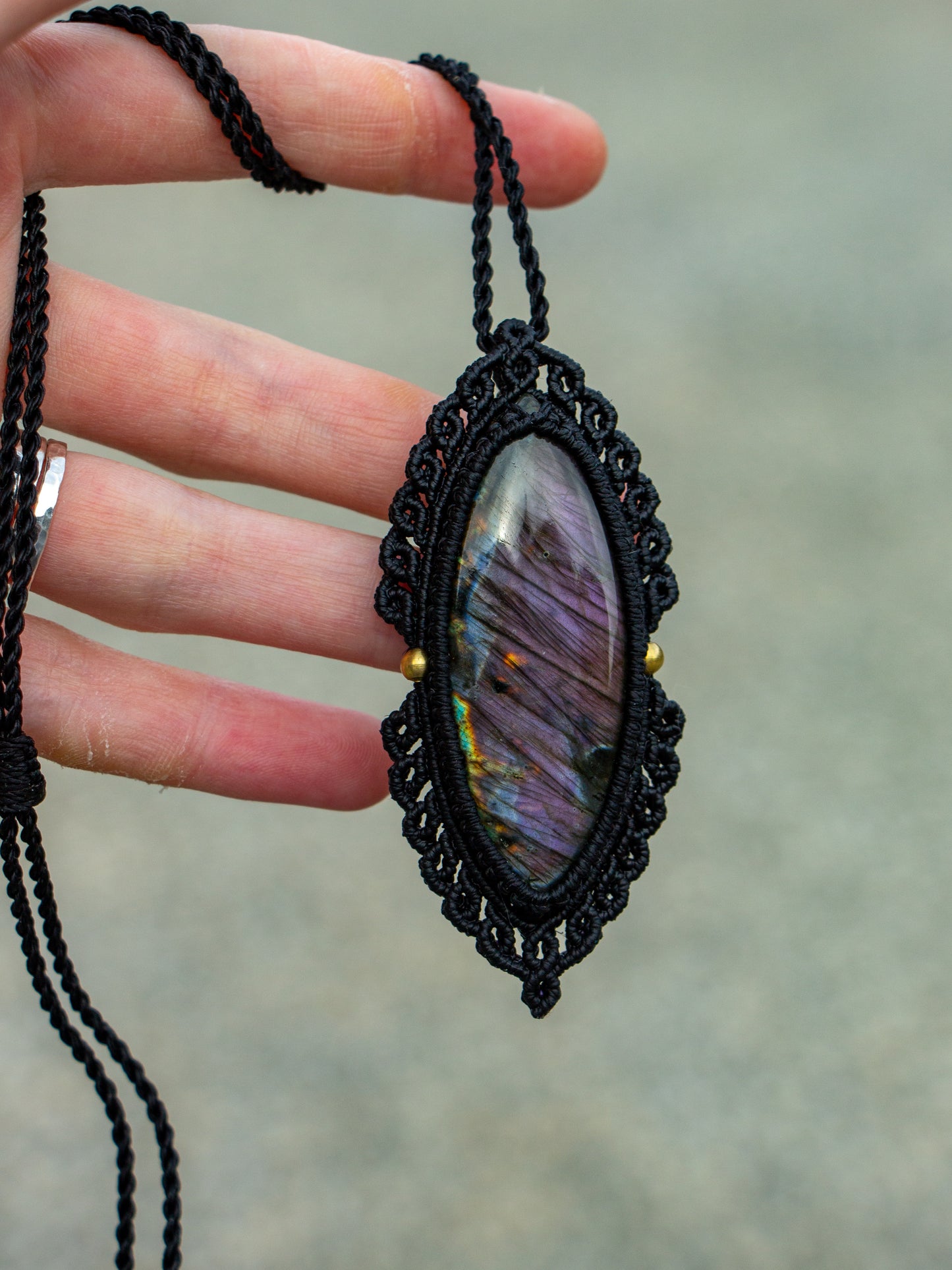 Labradorite macrame necklace
