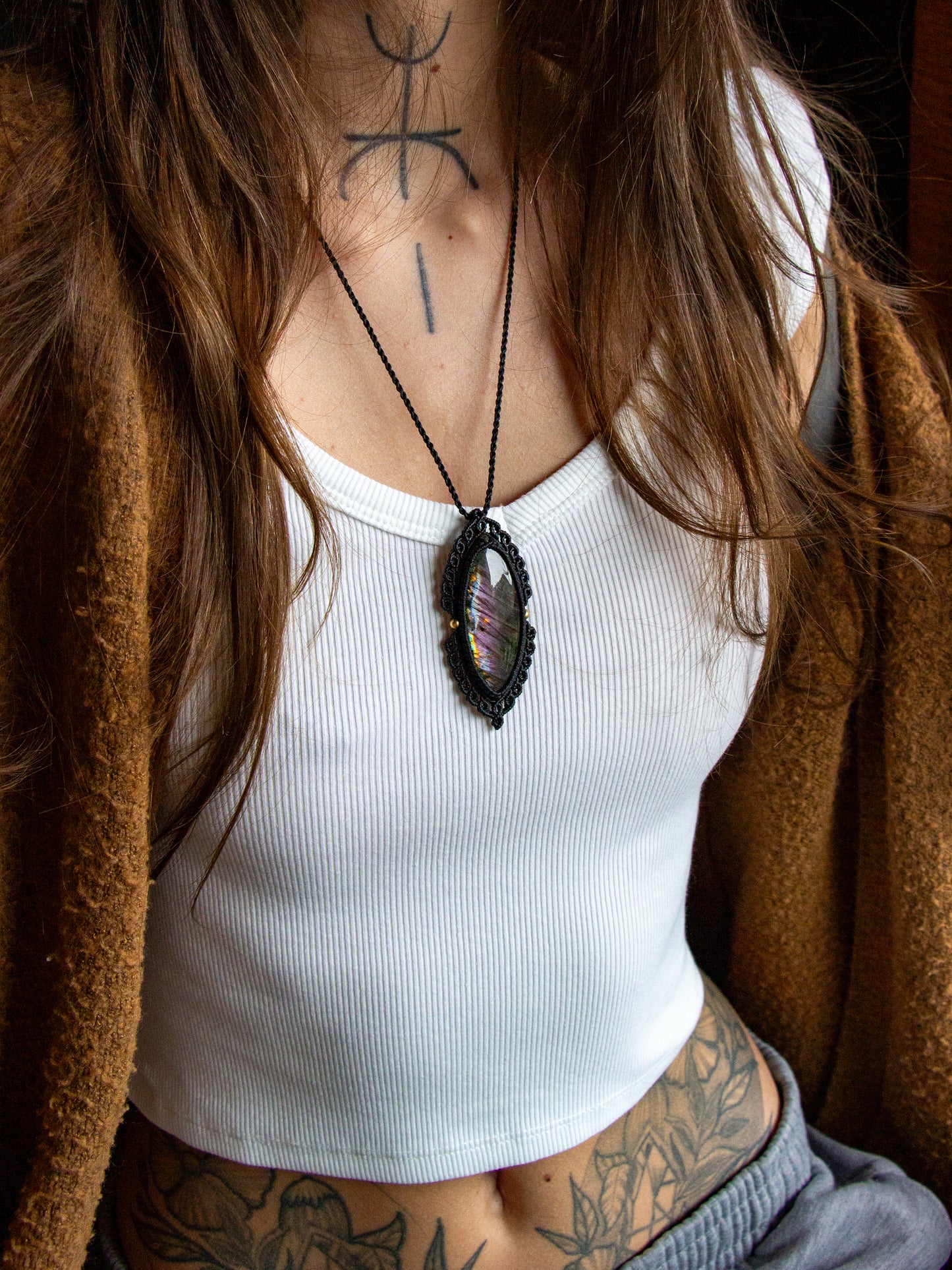 Labradorite macrame necklace