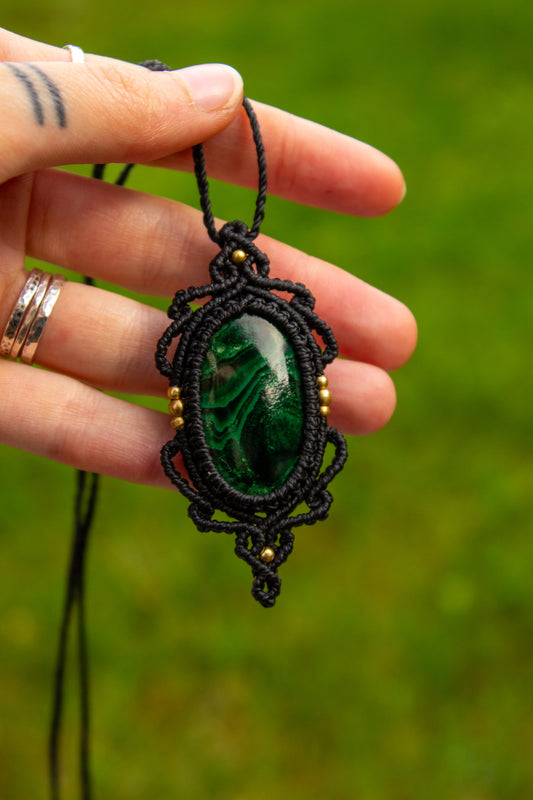 Malachite • macrame necklace