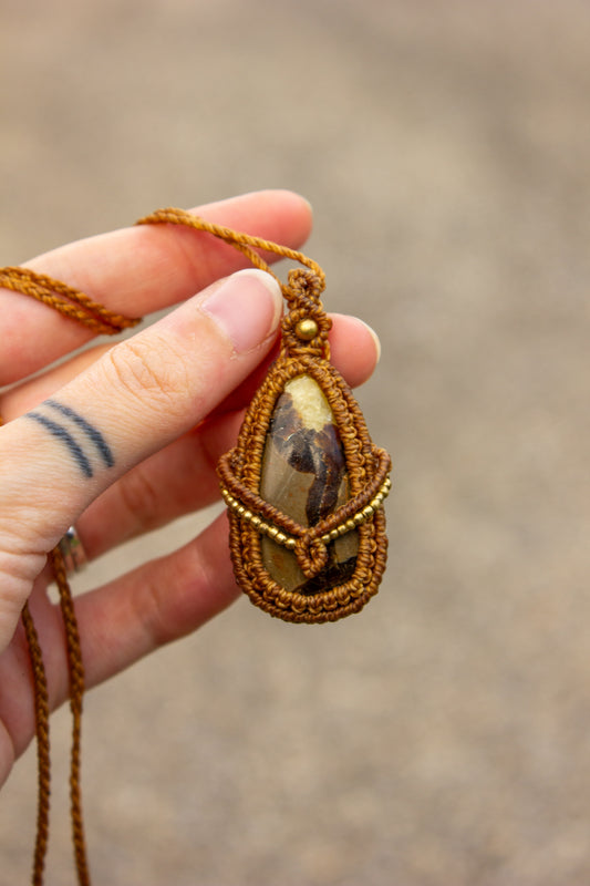Septarian • macrame necklace