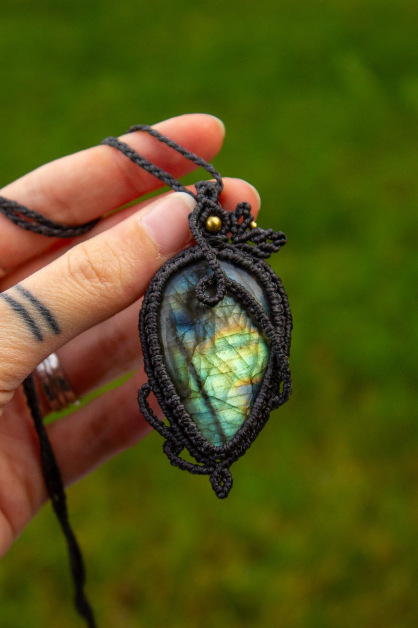 Labradorite • macrame necklace