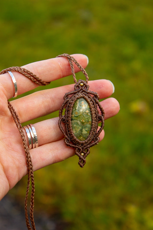 Rhyolite • macrame necklace