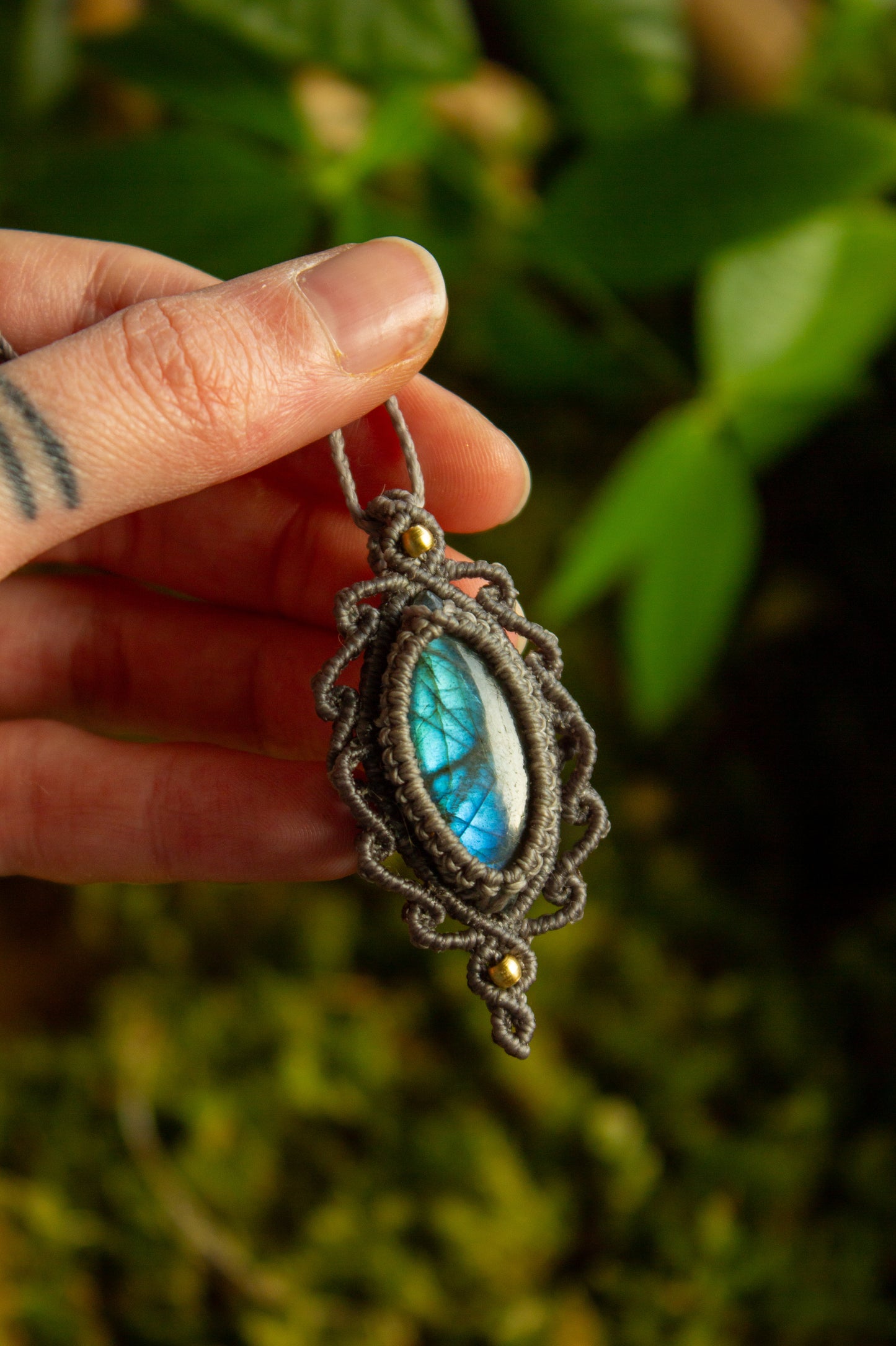 Labradorite • macrame necklace
