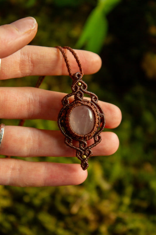 Rose Quartz • macrame necklace