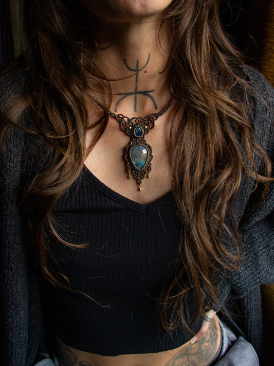 Kyanite & Moss Agate necklace