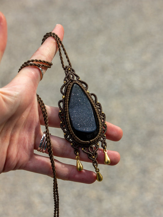 Druzy Onyx macrame necklace