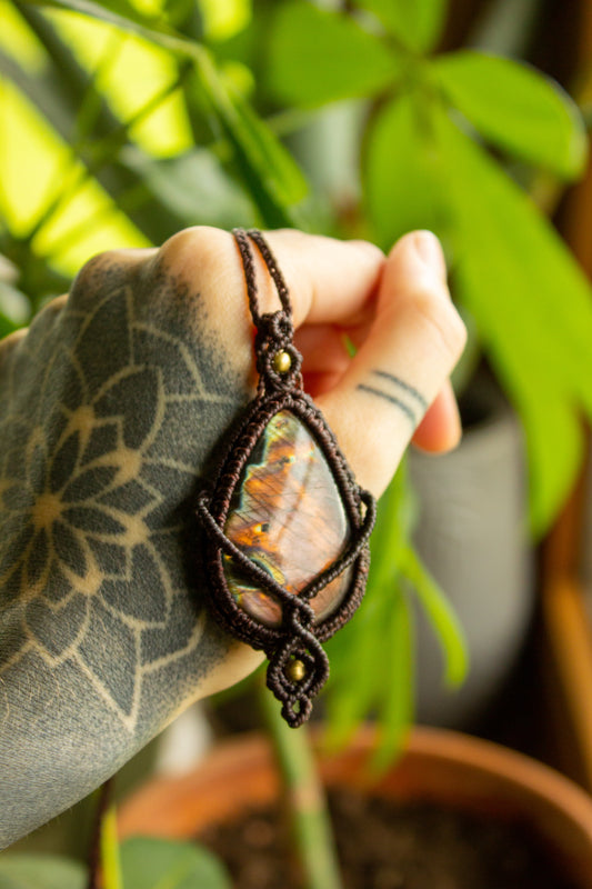 Scarlett • Labradorite macrame necklace