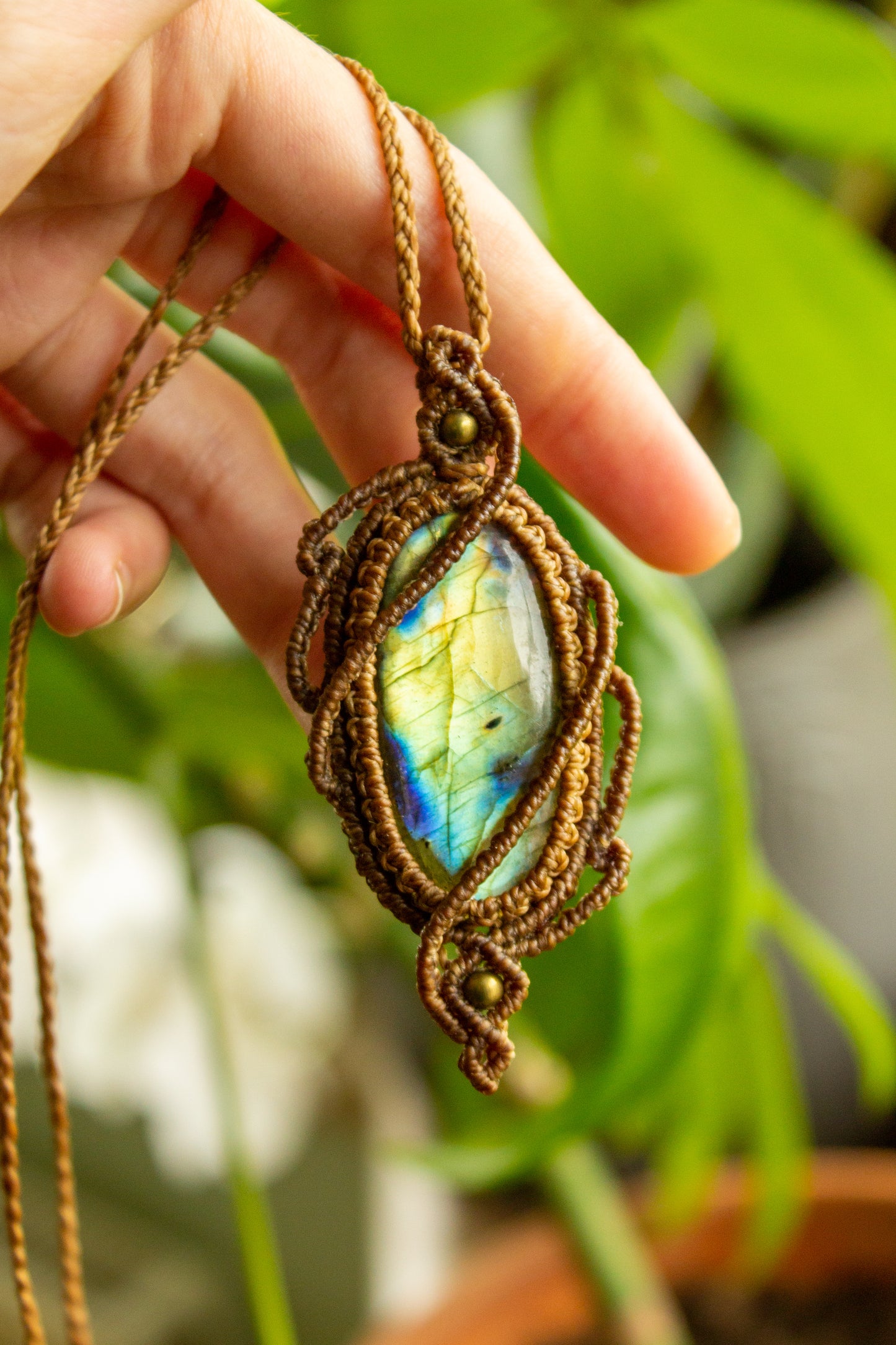 Willow • Labradorite macrame necklace