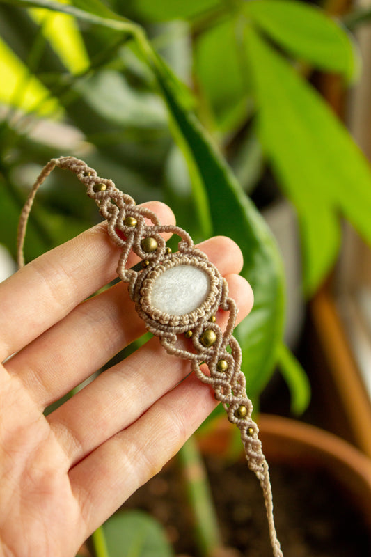 Isla • White Moonstone macrame bracelet
