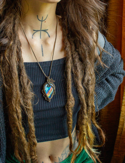 Eliana • Labradorite macrame necklace