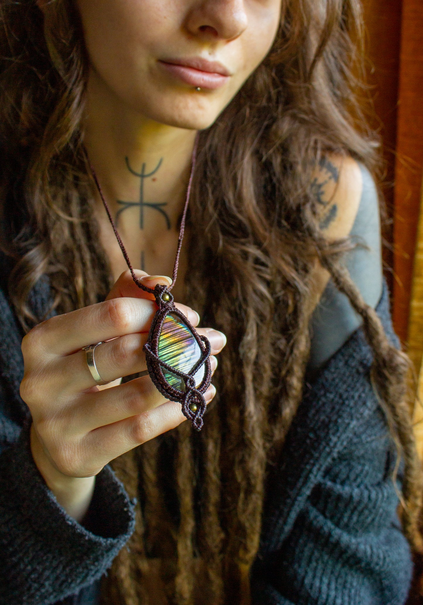 Enola • Labradorite macrame necklace