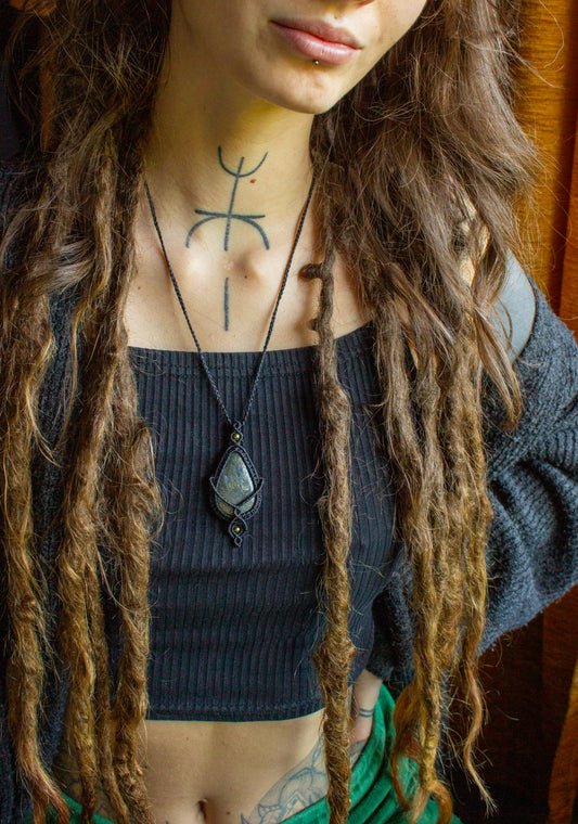 Scarlett • Marcasite macrame necklace