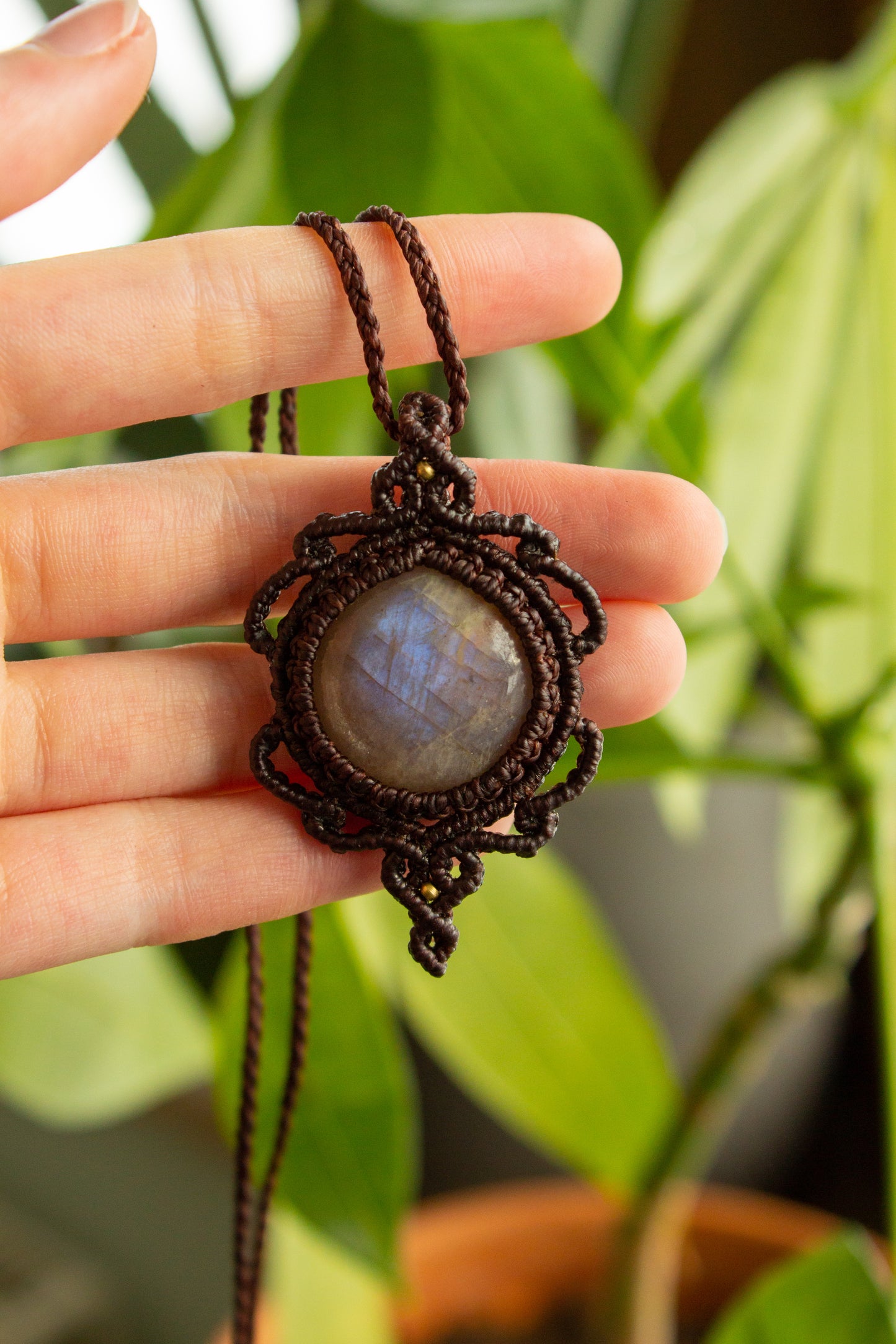 Aylin • Belomorite macrame necklace