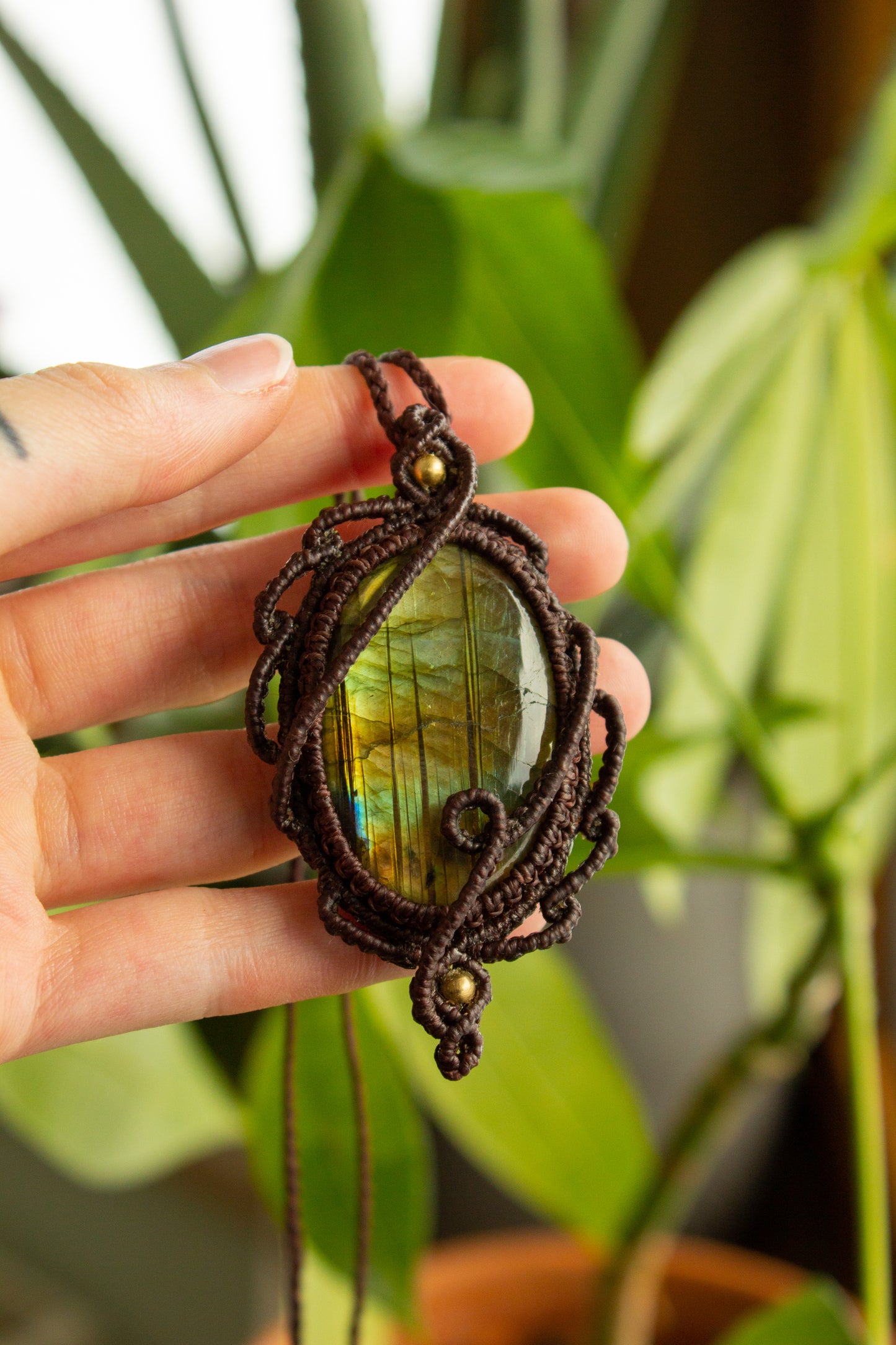 Athena • Labradorite macrame necklace