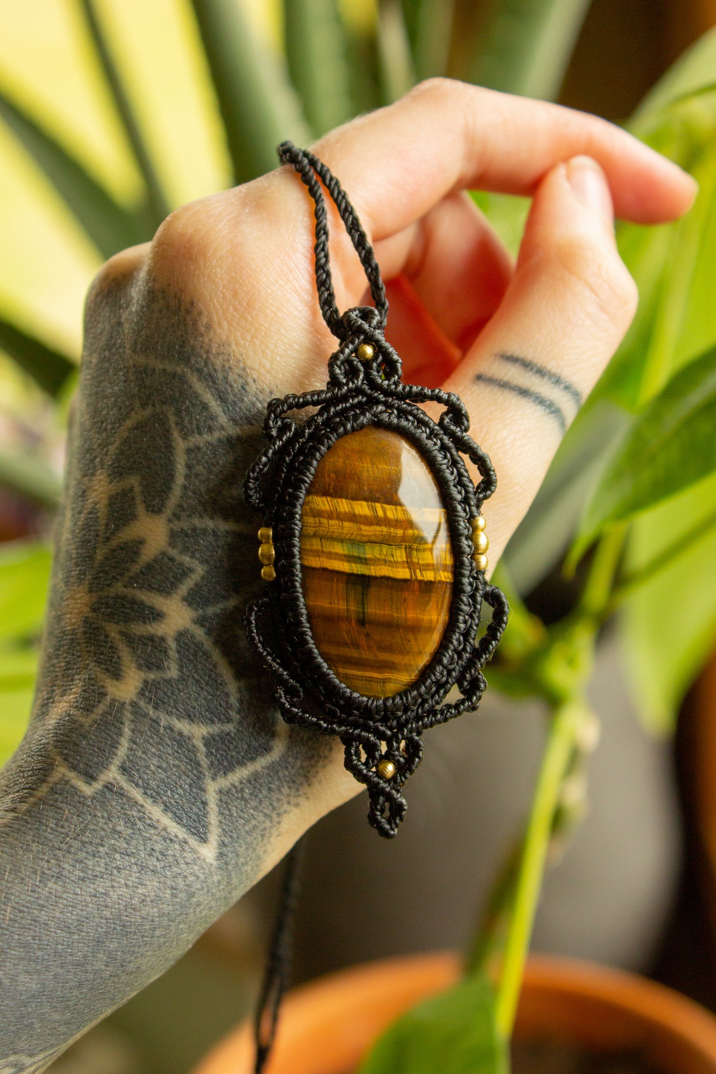 Cadiz • Tigers Eye macrame necklace