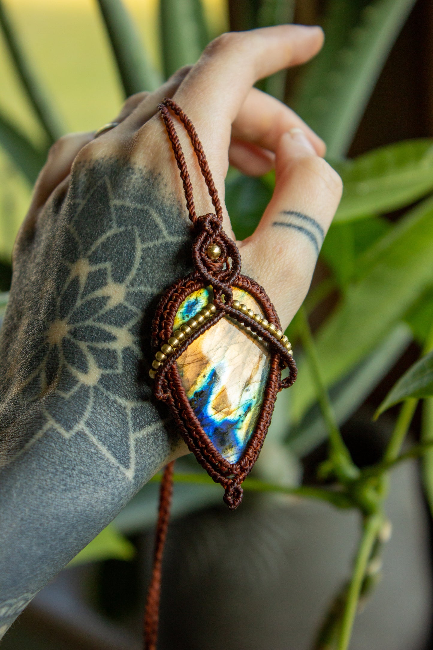 Heredia • Labradorite macrame necklace