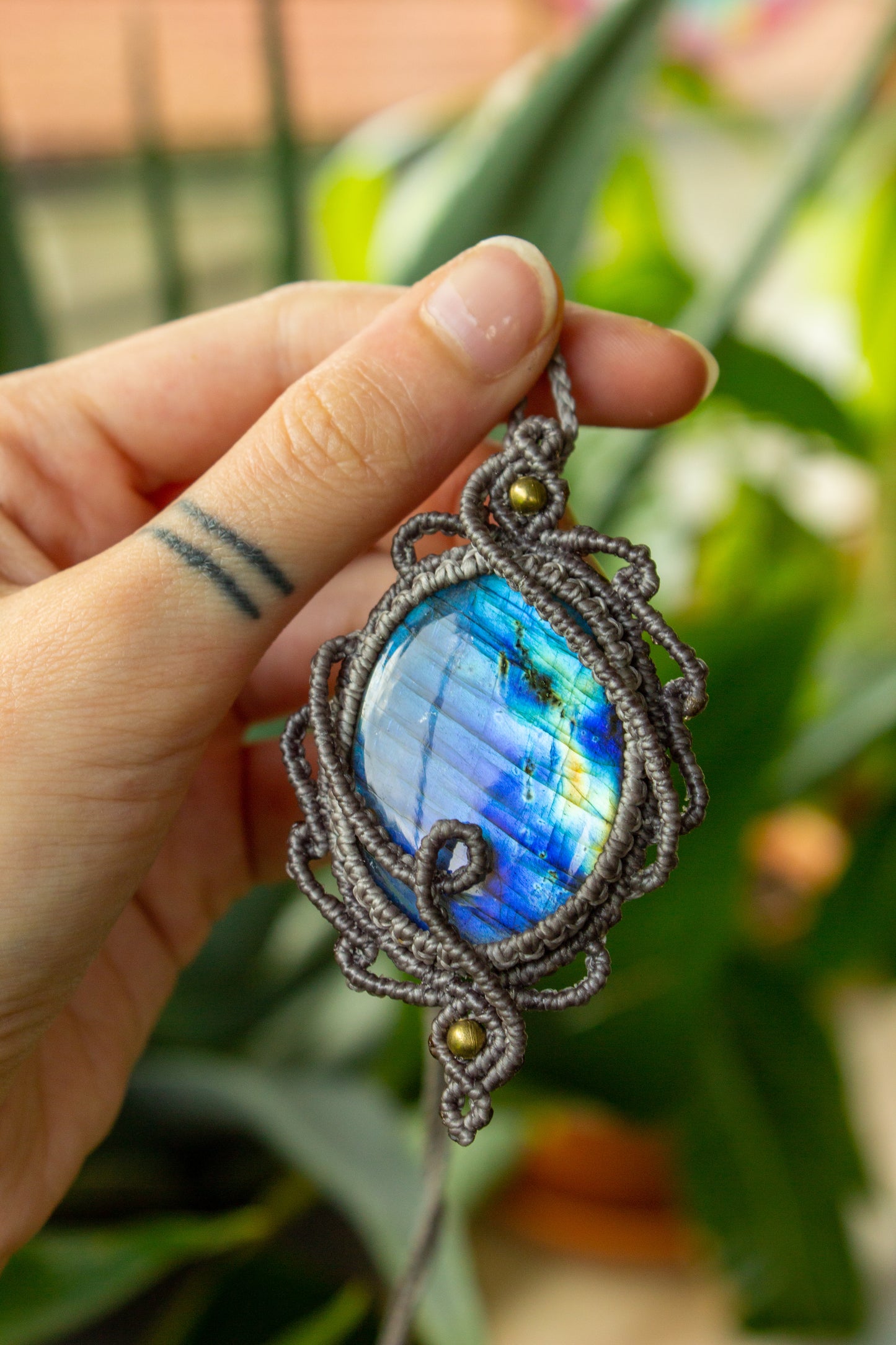 Thalia • Labradorite macrame necklace